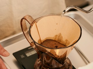 コーヒー豆に香辛料、すべての素材がこだわりの逸品