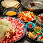 厳選ブランド豚使用の贅沢コース