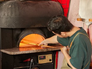 料理だけでなく、雰囲気づくりと小さな気配りを大切に