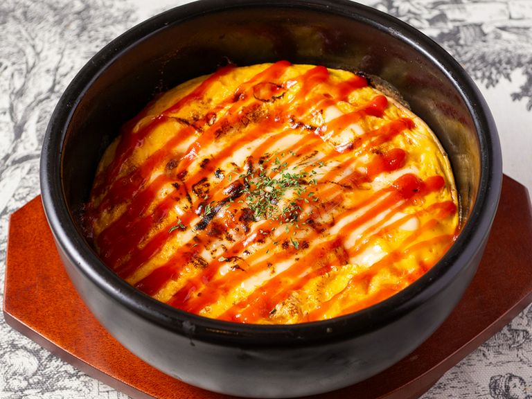 半熟たまごとチーズのコクが心地よい『オムライス』