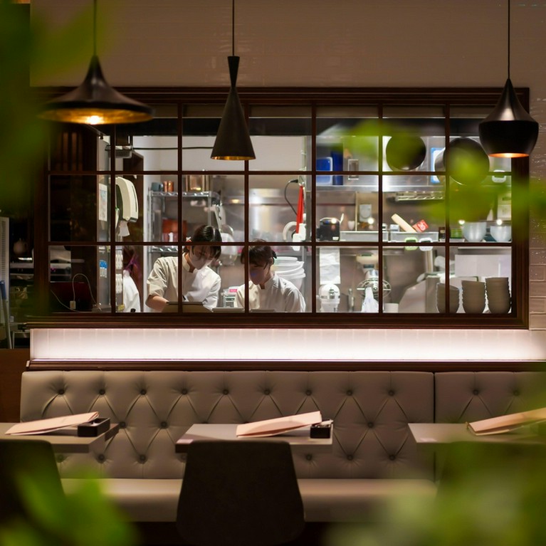 モダン空間でオシャレ女子会！