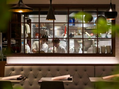 モダン空間でオシャレ女子会！