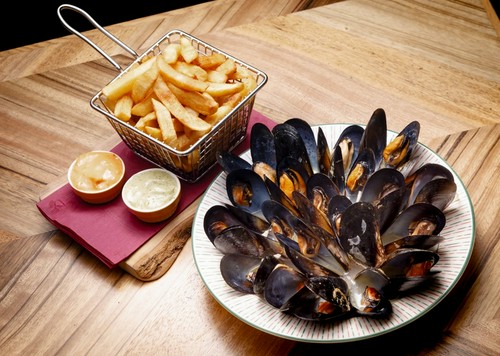 ムール貝の白ワイン蒸し