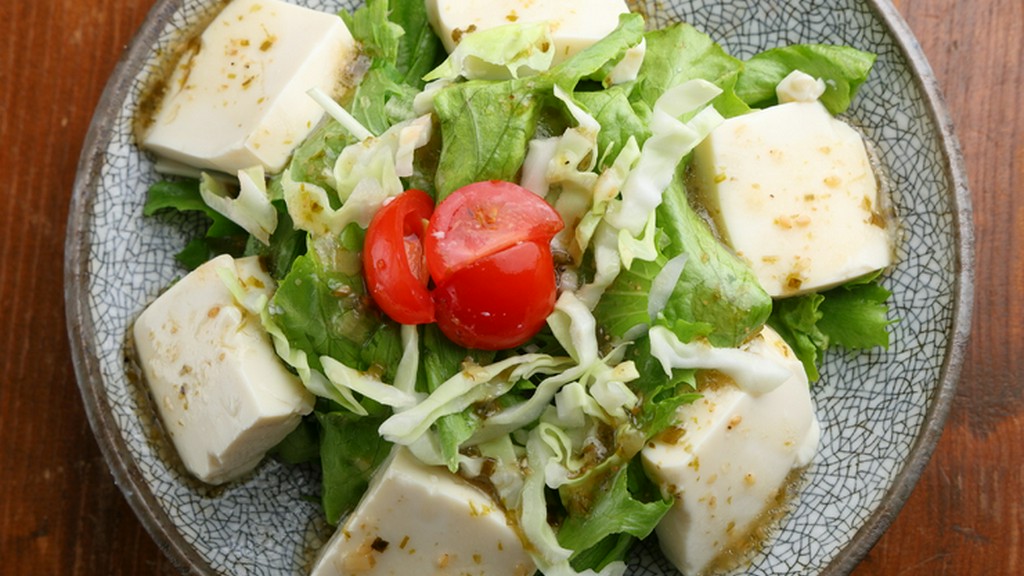 食感楽しい『豆腐サラダ』