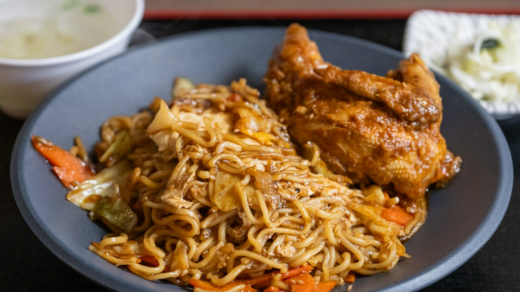 高田馬場駅前で海外旅行気分。本格ミャンマー料理を堪能