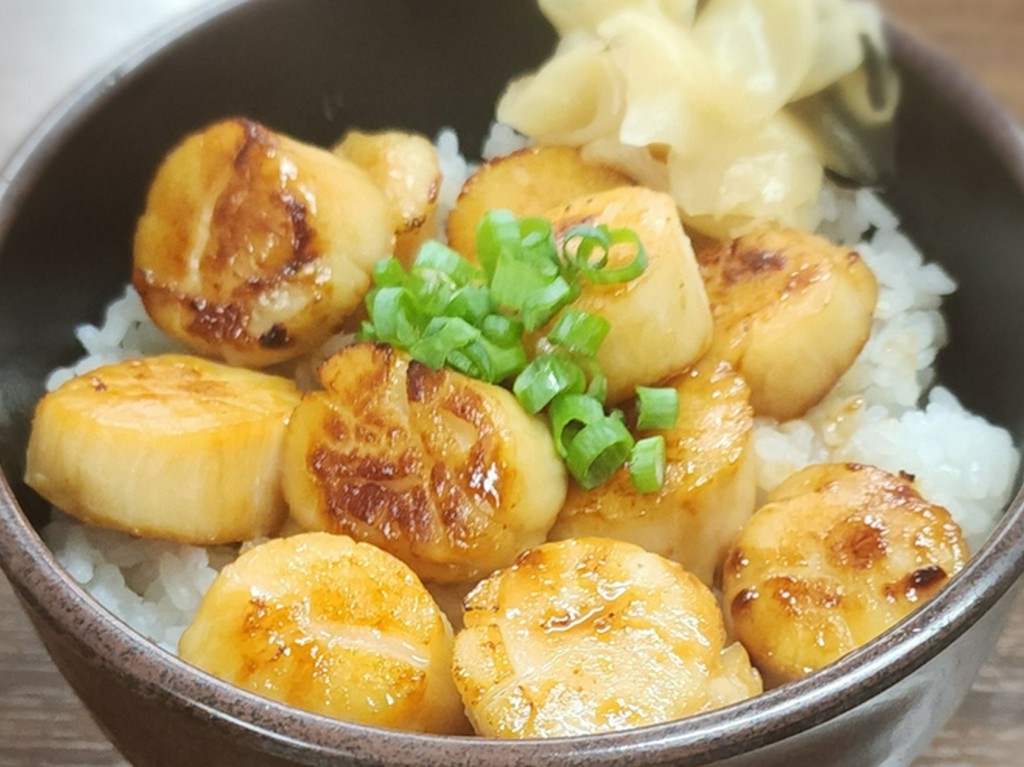 焼きホタテ丼