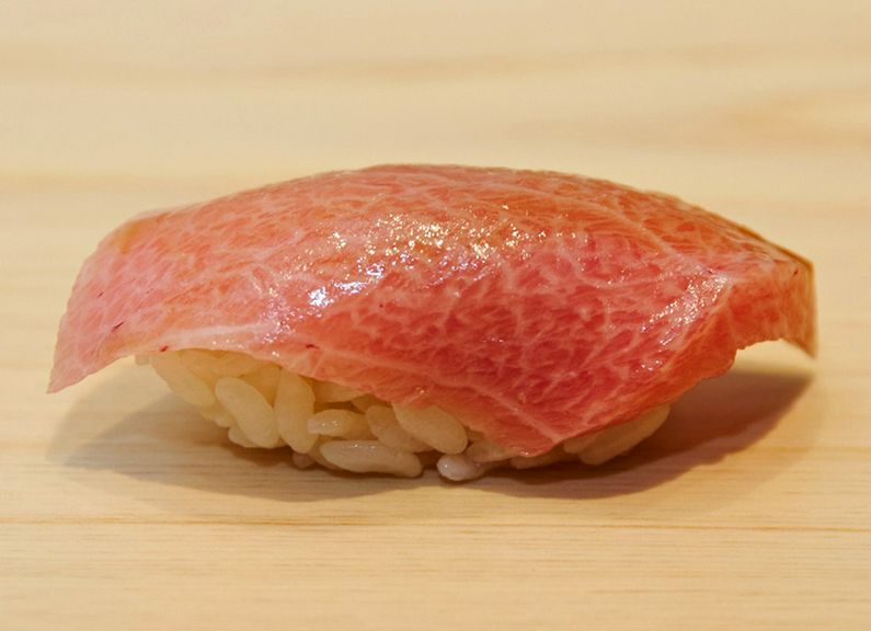 『まぐろ』