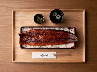 鰻・米・タレ、すべてにこだわった贅沢な一口『山椒ざんまい鰻重』