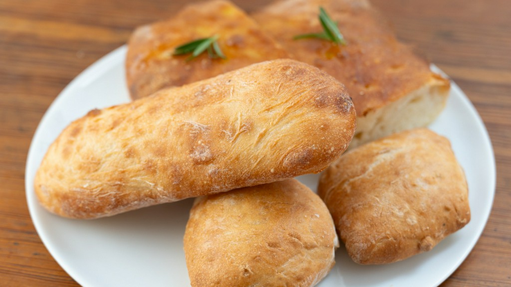 気温や湿度などで細やかに調整して焼き上げる『自家製パン』