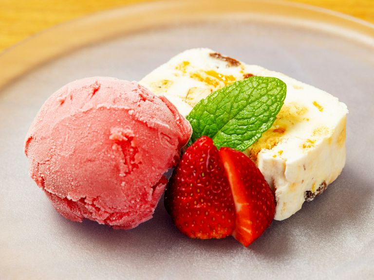 ヌガーグラッセ(ソルベ付き)