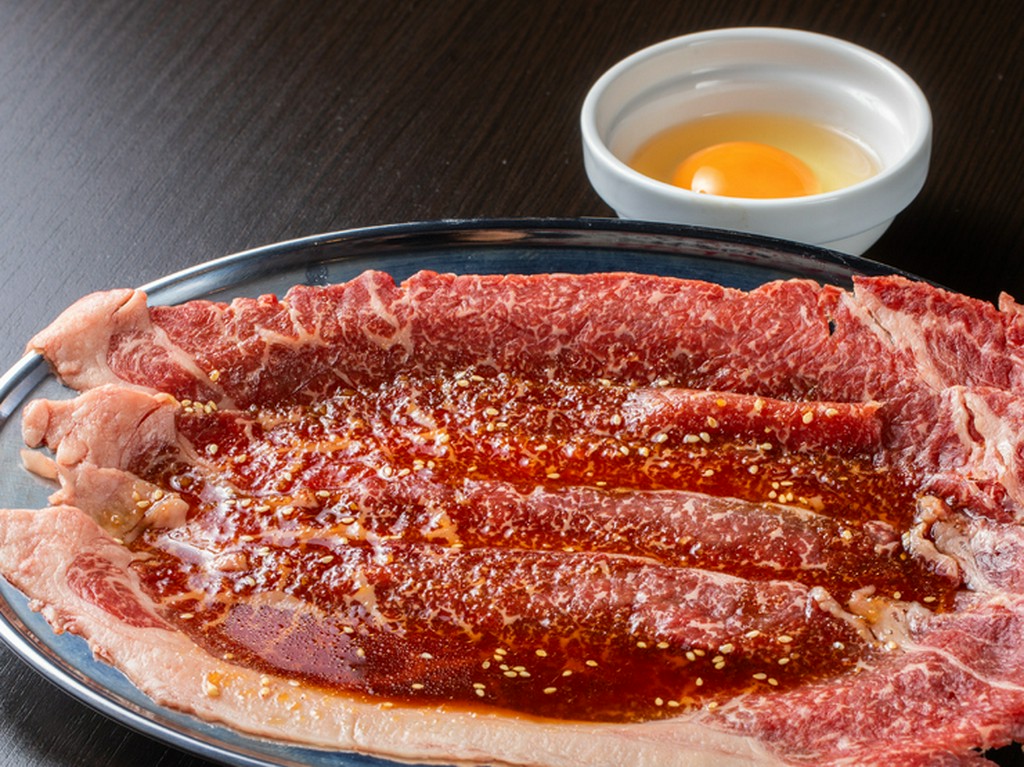 炙り焼き5秒上ロース（生卵付き）