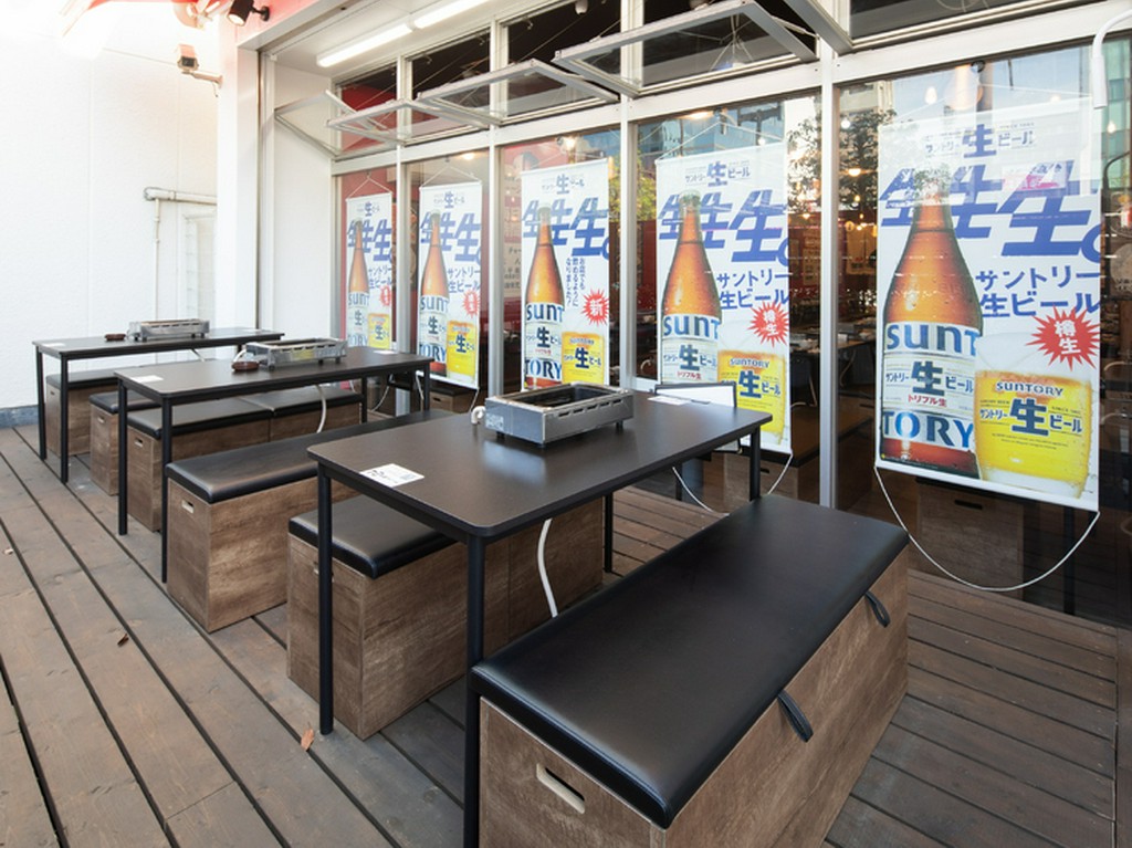 一味違った焼肉を楽しめるテラス席