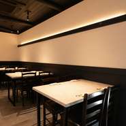 「ゲストにはゆったりと寛ぎながら、牛たんの部位ごとの味や食感の違いを楽しんでいただきたい」と話す料理長。細やかな心配りと豊富な知識をもって、思い出に残るひとときを演出しているそうです。