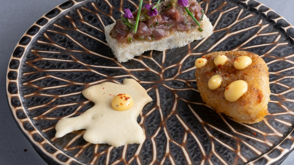 菊池源吾牛や馬肉、地元の伝統＆名物食材で紡ぐ熊本フレンチ