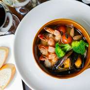 御予算に応じてコース料理お造り致します。
内容などはお気軽にお電話をしてください。