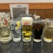 リラックスして焼肉を楽しめる空間は、仲間たちとの宴会にもうってつけです。お酒もお肉に合わせて各種厳選されています。おいしいお肉を囲んで、乾杯を繰り広げてみませんか。