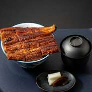 6切　※お吸い物付きですが、プラス150円でうなぎの肝吸いに変更できます。
