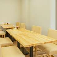 ファミリーや友人同士でも気兼ねなく利用できる食事処