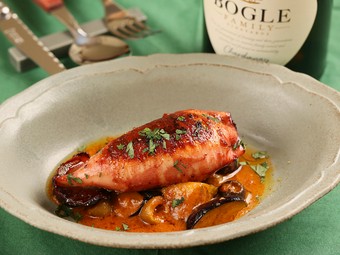 新鮮な真イカを使用したシェフのスペシャリテ『真イカのリピエノ　イカゴロのソース』