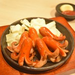 可愛らしい見た目のたこさんウィンナー。ビールのお供にぴったりです。