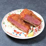 食べ応えはある比較的大きめハムカツ！！


