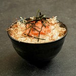 鰹節の風味と明太子のピリッとした辛さがおいしいごはんです。

