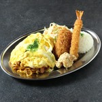 ボリューム満点食べ盛りの子集合～！！
ナポリタン焼きそば／大きなカニクリームコロッケ／海老フライ／サラダ/ごはん