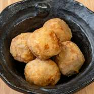 ほくほく食感をカリッと揚げた、やみつきおつまみ。