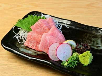 【希少部位】生本まぐろのトロ刺し