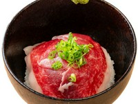 鹿児島黒毛和牛を贅沢にのせた特別なお茶漬け。