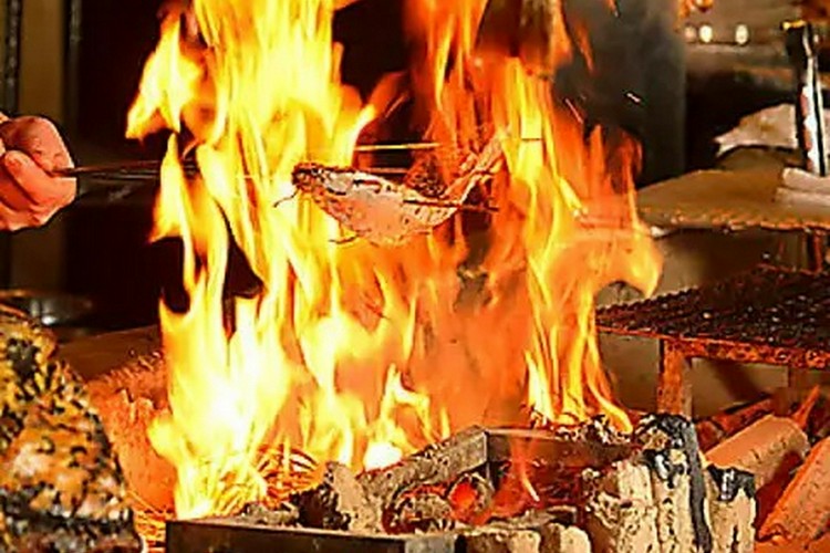 炭焼きと季節料理 炭炉庵（すみろあん） 天文館店 天文館/ベイサイド