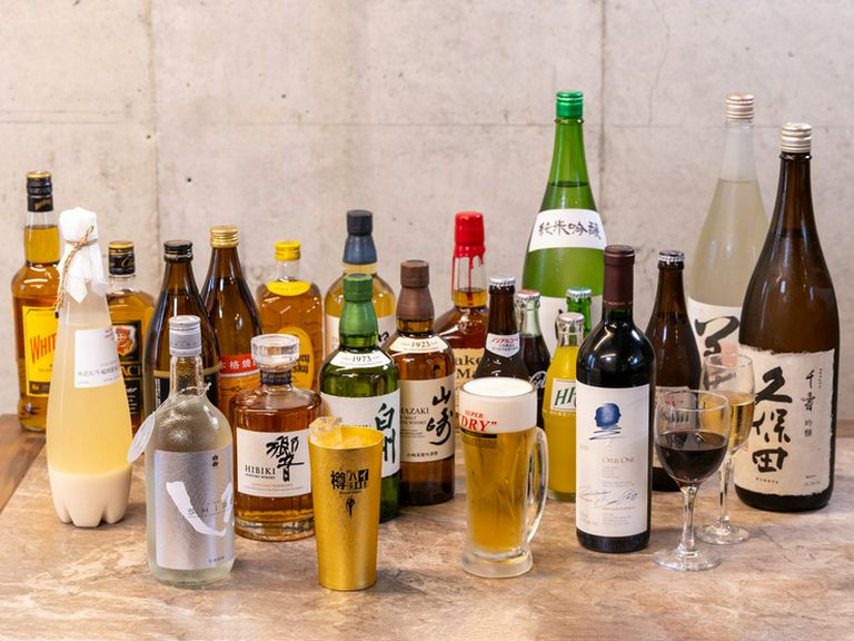 絶品の肉料理にピッタリ。焼酎をはじめ種類豊富な厳選酒