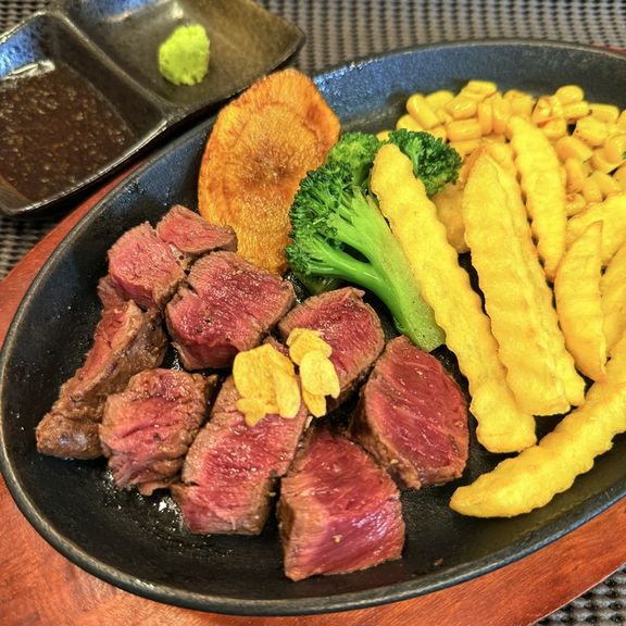 国産ヒレステーキ100g