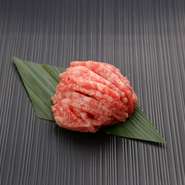 和牛炙りユッケ