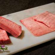 問屋経由では指定注文ができないプレミアム和牛タンです。
唯一無二の最高級タンをご賞味ください。