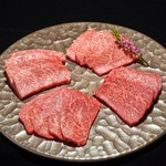 ◆人気No.1コース◆
当店のシェフが厳選したものだけを使用した､やくにく徹おすすめのコース｡