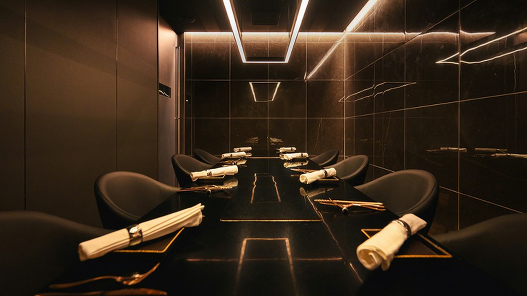 接待にふさわしい静かな個室で、質の高いサービスを提供