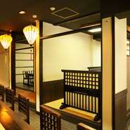 本場ならではの味を堪能しながら、和やかな時間を過ごせる【ベトナム料理ハータイン　津島店】。カジュアルでありながらも落ち着きがあり、二人の距離を自然に縮めてくれます。