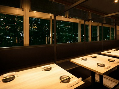 雰囲気のある個室でゆったりとお過ごしください。