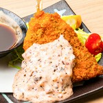 こだわりのタルタルソースで頂く絶品フライ。

