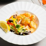 サクサクぷりぷりの海老と風味豊かなマヨネーズソースが絶妙です。

