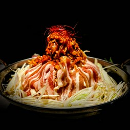 伊まるの水炊き鍋