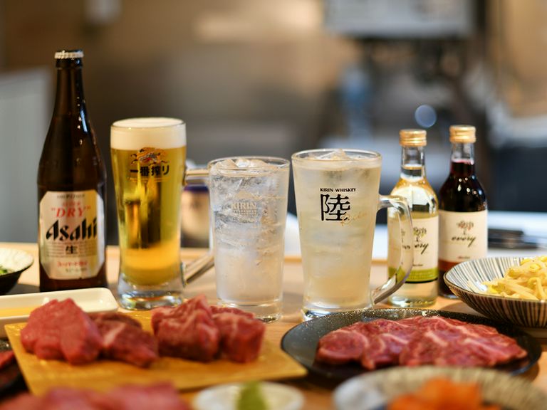 お肉にぴったりのお酒多数。各種宴会にもうってつけ