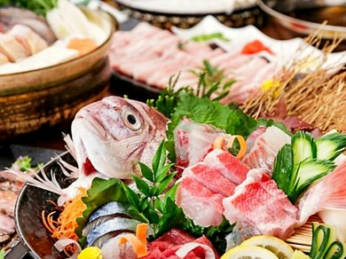 当店の扱う鮮魚は、市場より毎朝仕入れ