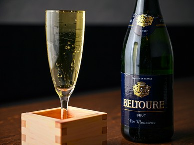 落ち着いた空間とオシャレなメニューは、デートにも最適