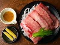 すき焼きに並ぶ、もう一つの鉄板メニュー『牛タン塩ダレ焼き』