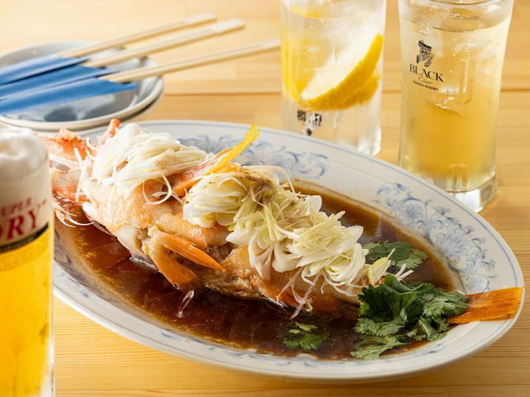料理の味を引き立てるチャイナカクテル・ワインも充実！