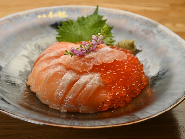 幻のイトウ丼