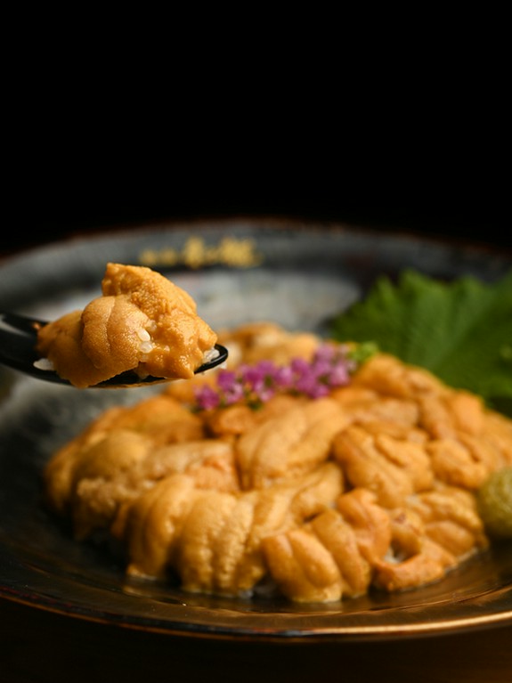 独特のクリーミーさと濃厚な味わいがある、2種のうにを使い分け