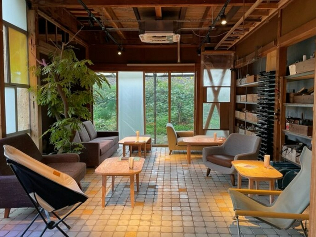 古民家をリノベーションした店内で、ゆったりとした時間を